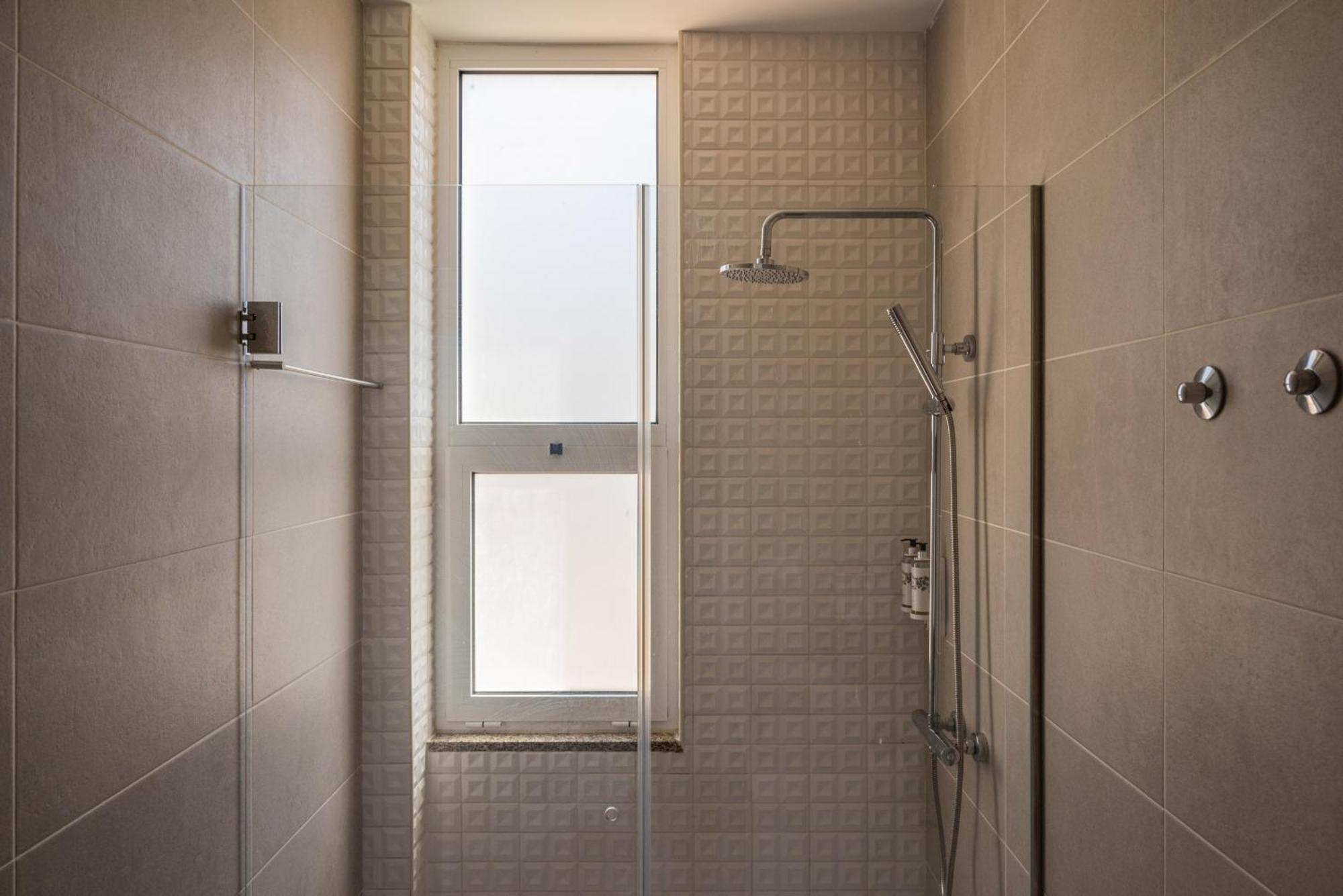 Lovely Charm House Downtown Porto Near Metro With Ac 外观 照片